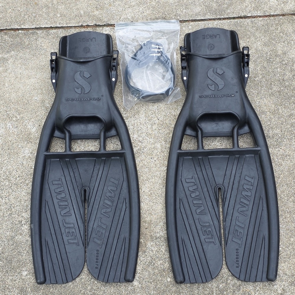 Scuba Pro Twin Jet Fins Large Black NWOT